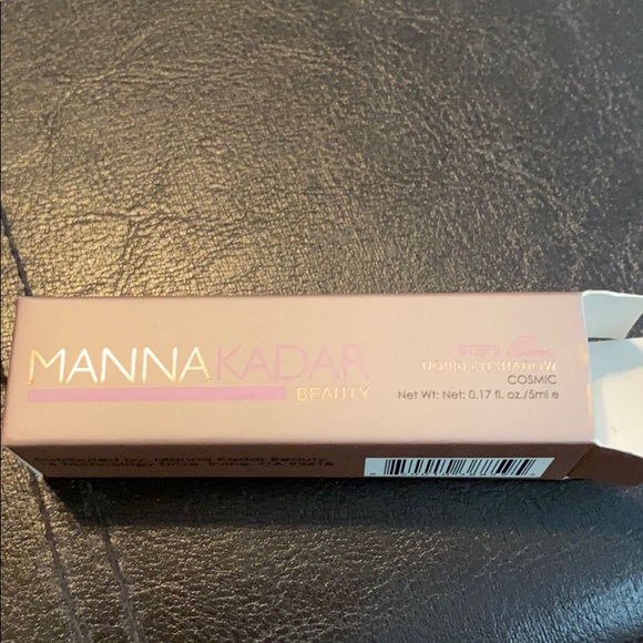 Manna Kadar Liquid Eyeshadow - Picture 3 of 3